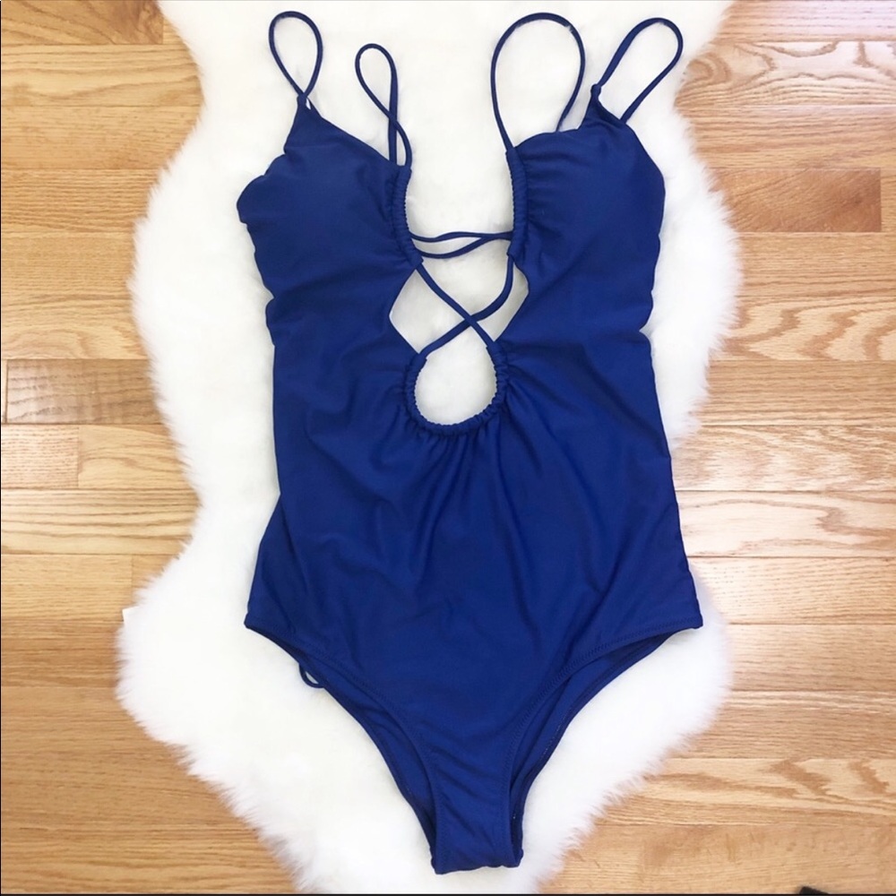 NWT!! Cupshe Blue lace-up piece bathing suit